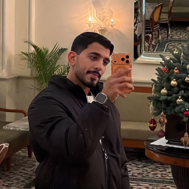علي 🇦🇪😍