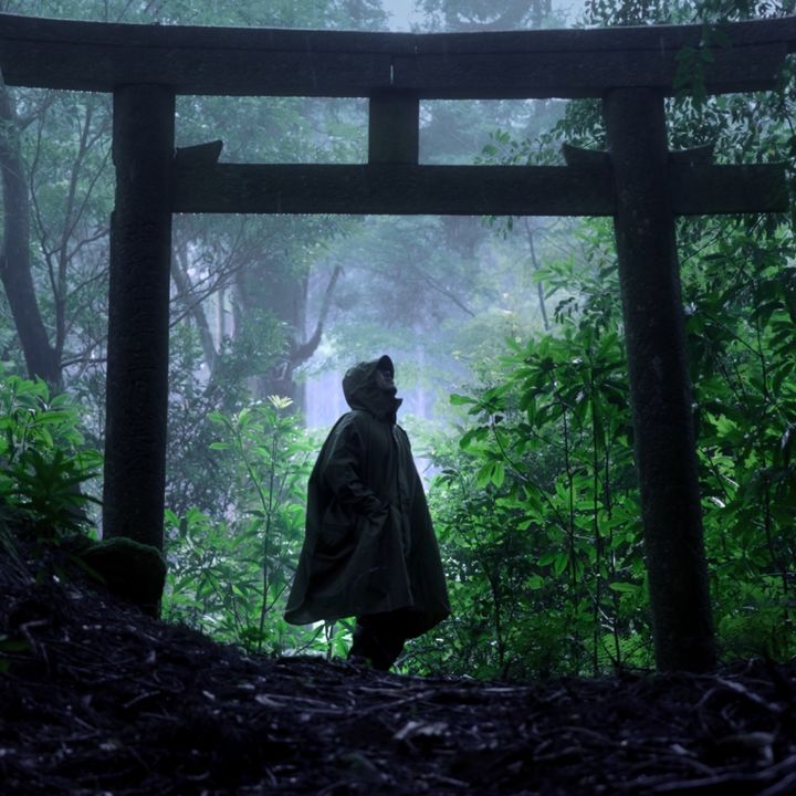 Satoru Ueno【雨の神社・異世界】
